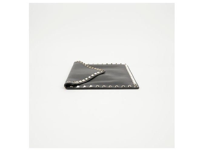 Valentino Clutch a Busta Rockstud in Pelle Nera - vista 7