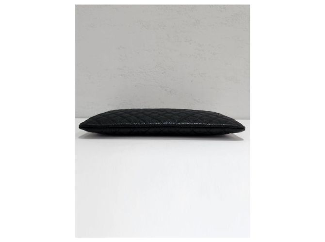 Chanel Boy Caviar Gold Large Clutch Series - vista 7