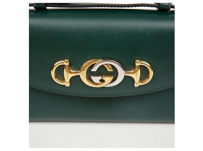 Gucci Mini Borsa a Tracolla Jumi in Pelle Verde - vista 3