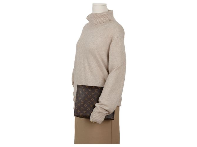 Louis Vuitton Clutch in Toile Monogram Canvas - vista 11