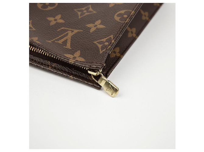 Louis Vuitton Clutch in Toile Monogram Canvas - vista 8