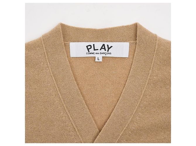 Comme Des Garcons CAMEL Unisex Cardigan mit weißem Herz-Patch - Ansicht 3