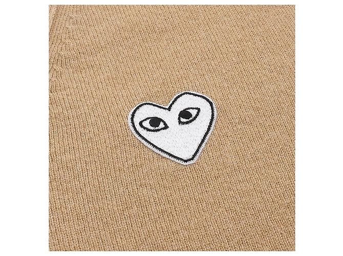 Comme Des Garcons CAMEL Unisex Cardigan mit weißem Herz-Patch - Ansicht 4