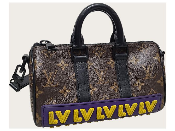 Louis Vuitton Borsa a tracolla Keepall con logo in gomma Monogram - vista 3