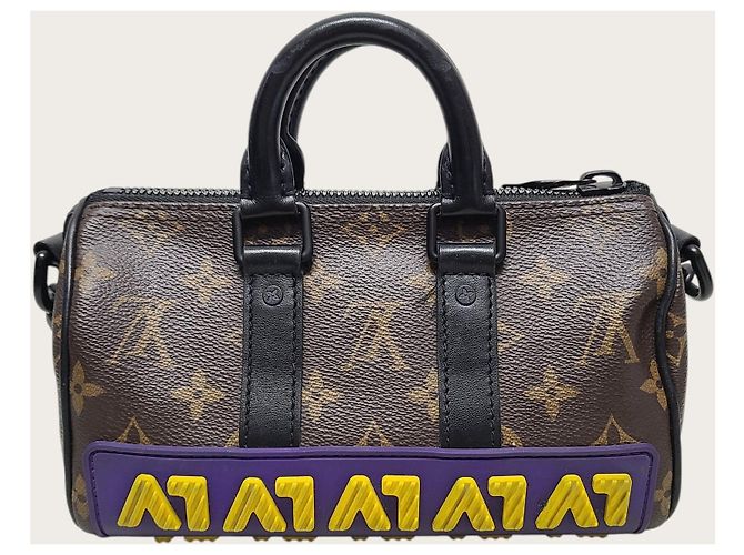 Louis Vuitton Borsa a tracolla Keepall con logo in gomma Monogram - vista 5