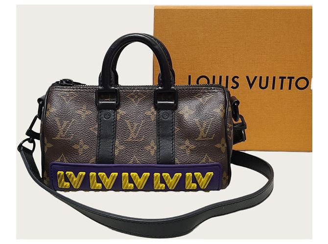 Louis Vuitton Borsa a tracolla Keepall con logo in gomma Monogram - vista 7