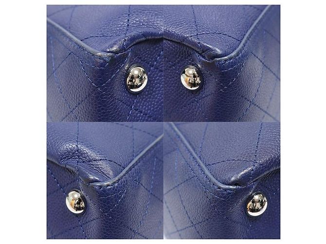 Chanel Vitello blu navy Wild Stitch CC Logo (Model - vista 6