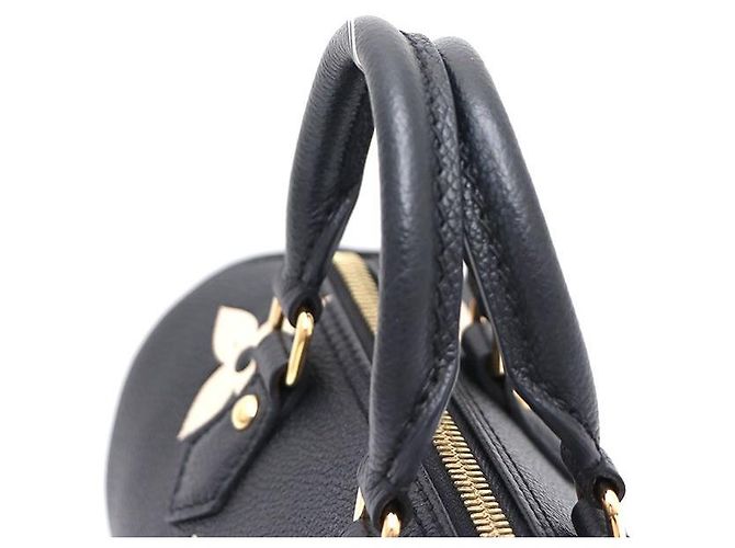Louis Vuitton Borsa a spalla e a tracolla Monogram Empreinte Papillon BB - vista 5