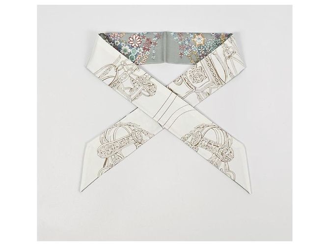 Hermès Foulard in seta Twilly Brides de Gala en Fleurs da donna - vista 6