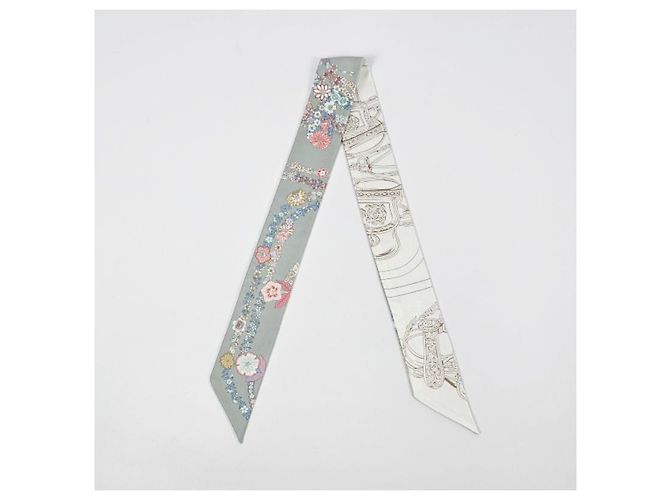 Hermès Foulard in seta Twilly Brides de Gala en Fleurs da donna - vista 7