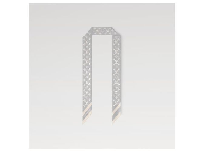 Louis Vuitton Monogram Silhouette BB Bandol Scarf - vista 2