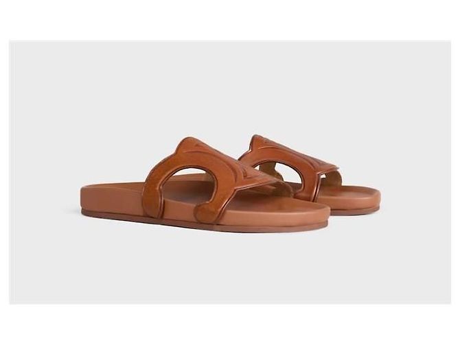 Céline Ciabatte Triomphe Beige in pelle di vitello conciata - vista 3