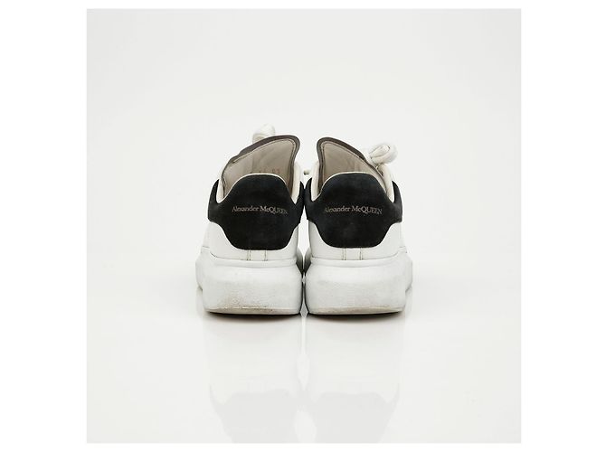 Alexander Mcqueen Sneakers Oversole White Black Tab - vista 7