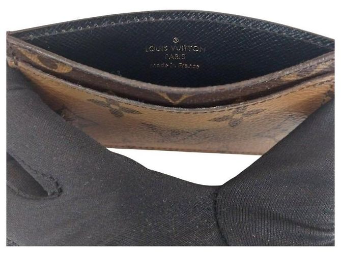 Louis Vuitton Monogram Reverse Canvas Card Holder - view 2