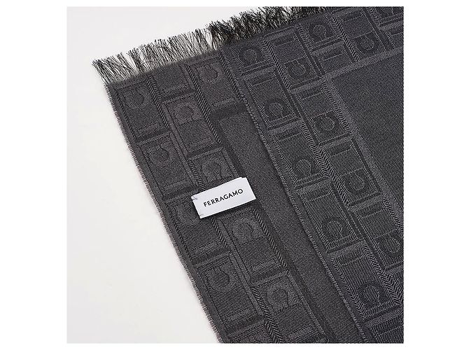 Salvatore Ferragamo Gancini Monogram Stall - vista 5