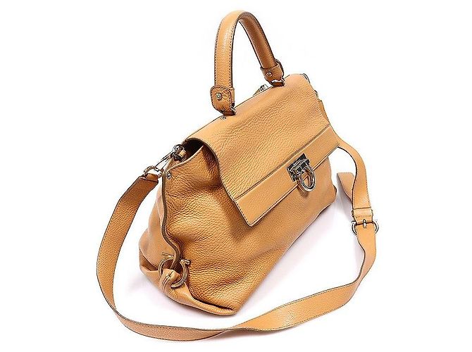 Salvatore Ferragamo Brown Calfskin Gancini Sofia Large - vista 3