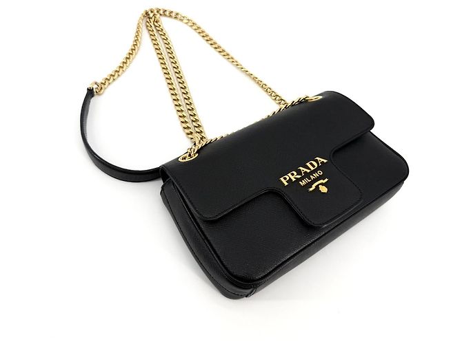 Prada Borsa a tracolla con patta e catena in Saffiano - vista 2