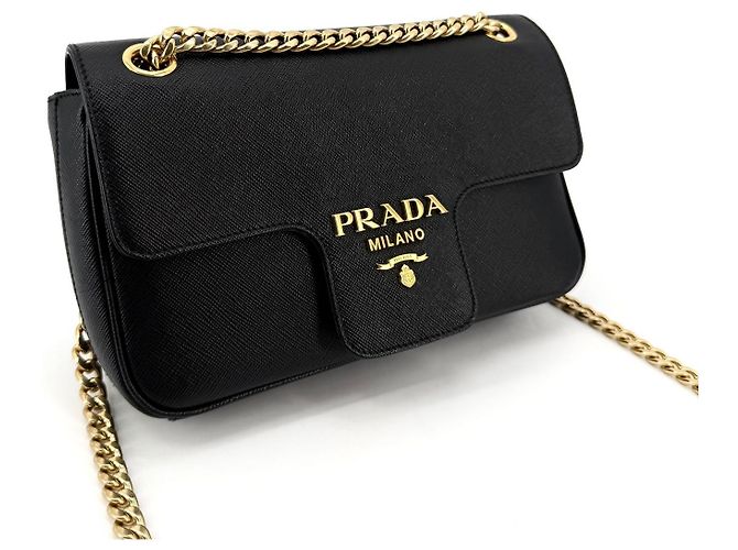 Prada Borsa a tracolla con patta e catena in Saffiano - vista 4