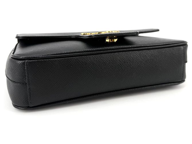 Prada Borsa a tracolla con patta e catena in Saffiano - vista 8