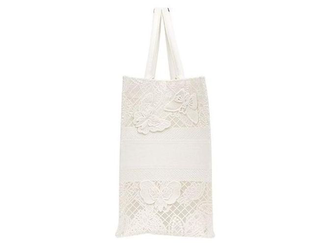 Dior Borsa Book Tote Medium con Ricamo a Farfalla - vista 2