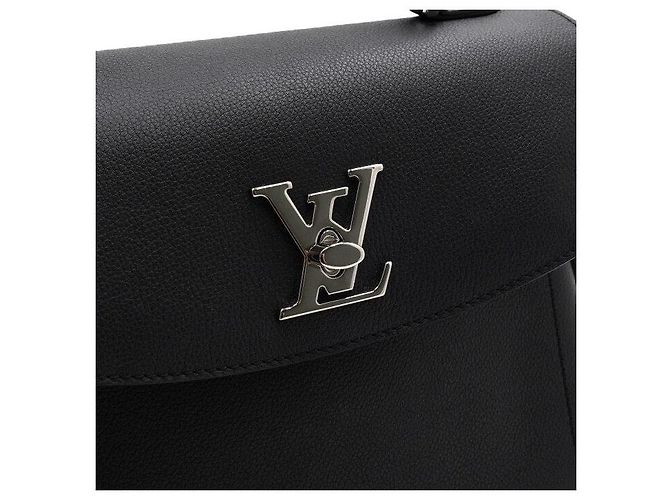 Louis Vuitton Borsa Tote e Borsa a Spalla Lockme Ever BB - vista 11