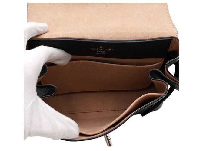 Louis Vuitton Borsa Tote e Borsa a Spalla Lockme Ever BB - vista 5