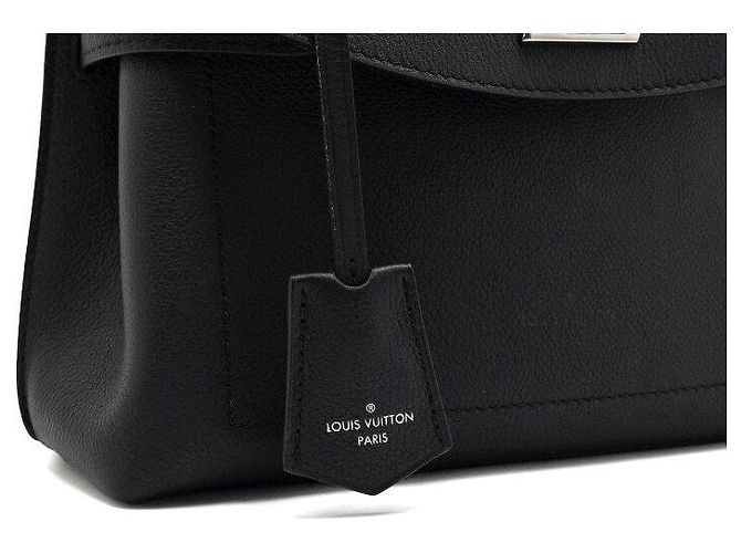 Louis Vuitton Borsa Tote e Borsa a Spalla Lockme Ever BB - vista 9