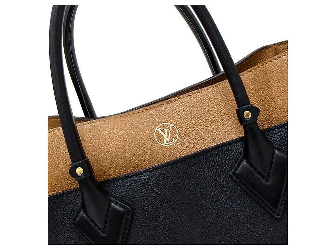Louis Vuitton Borsa Tote e Borsa a Tracolla On My Side MM - vista 9