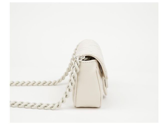 Gucci Gürteltasche Weiß aus Kalbsleder - Ansicht 4