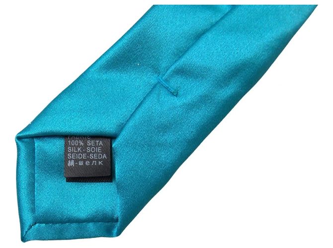 Dolce & Gabbana Cravatta larga da uomo in seta azzurro chiaro - vista 3
