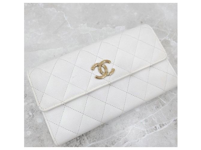 Chanel Cartera larga con solapa de Caviar - vista 4
