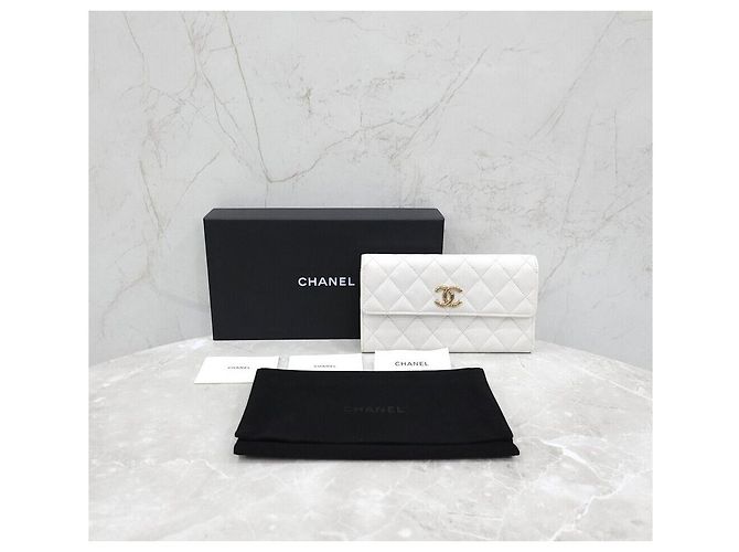 Chanel Cartera larga con solapa de Caviar - vista 9