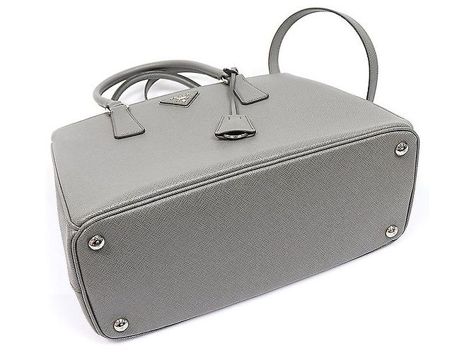 Prada Saffiano Lux Triangle Gray - Ansicht 5