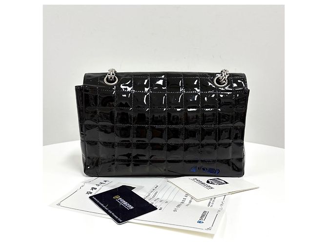 Chanel Borsa a Tracolla in Vernice con Catena Nera - vista 5