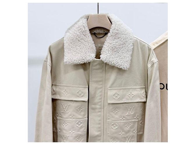 Louis Vuitton Workwear Shearling Jacke Monogram Ivory - Ansicht 3