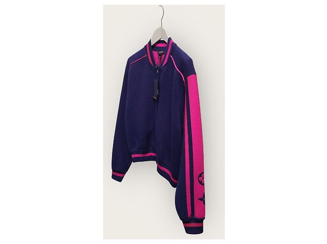 Louis Vuitton Strick-Bomberjacke mit violettem Block-Monogramm - Ansicht 2