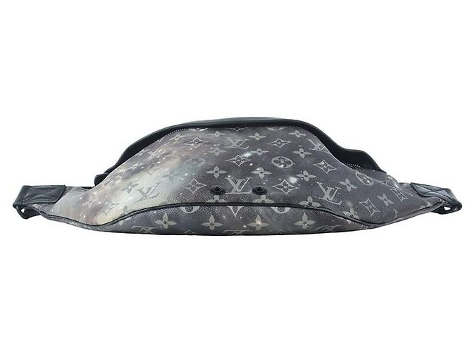 Louis Vuitton Sac banane Monogram Galaxy Discovery - vue 6