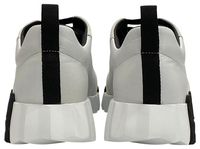 Hermès Bouncing Sneakers Blanc White Leather Black - vista 6
