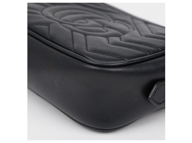 Gucci Mini borsa a tracolla GG Marmont matelassé nera - vista 12