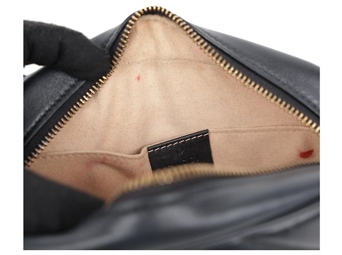 Gucci Mini borsa a tracolla GG Marmont matelassé nera - vista 21