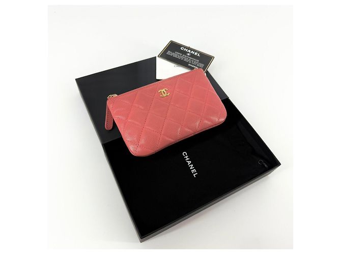 Chanel Mini Pochette Caviar Rosa in Pelle - vista 2