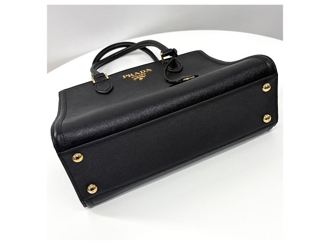 Prada Borsa Tote in pelle Saffiano Borsa a tracolla Nero - vista 13