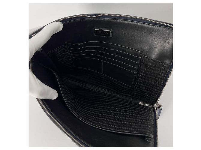 Prada Pochette à documents en Saffiano - vue 7