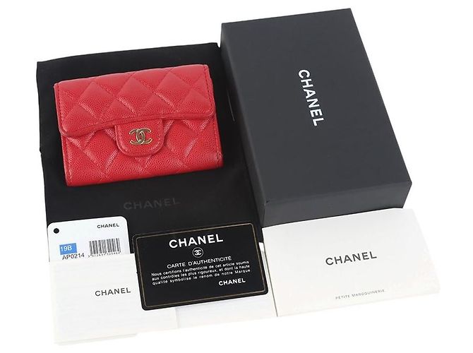 Chanel Tarjetero con solapa Classic Gold de Caviar - vista 6