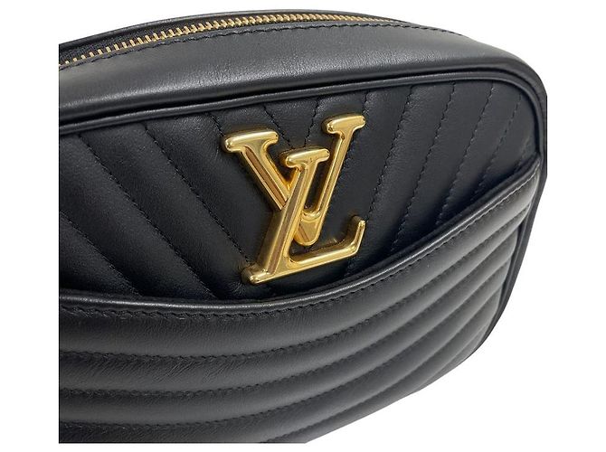 Louis Vuitton Borsa a Tracolla New Wave Camera Crossbody - vista 4