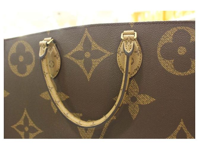 Louis Vuitton Saco de Ombro Monogram OnTheGo GM - vista 10