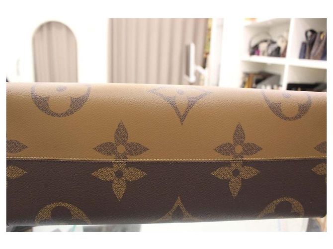 Louis Vuitton Saco de Ombro Monogram OnTheGo GM - vista 6