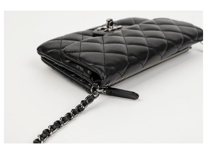 Chanel Borsa a tracolla con patta e logo CC - vista 10