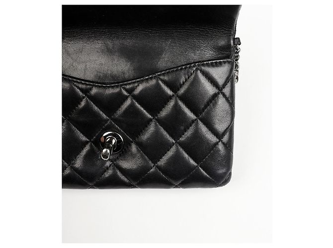 Chanel Borsa a tracolla con patta e logo CC - vista 14