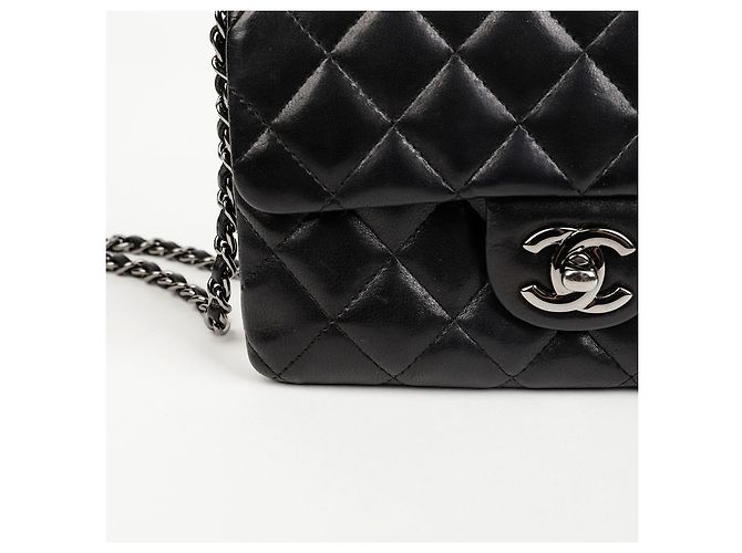Chanel Borsa a tracolla con patta e logo CC - vista 4